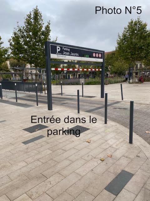 Joli Appartement Hypercentre T2, Classe Meuble De Tourisme 3 Avec Parking Gratuit Beziers Exterior photo